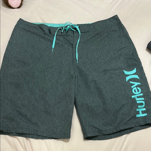 Men’s Hurley Swim Trunks - Picture 1 of 4